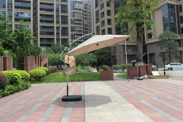 Cantilever Umbrella